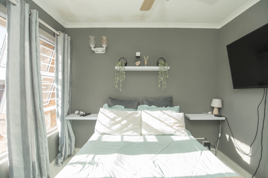 6 Bedroom Property for Sale in Sherwood Eastern Cape
